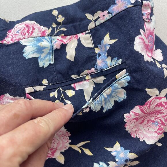 Old Navy Women's Blue Floral Chino Hem Short Cotton Shorts Size 8 Pockets Medium - Picture 7 of 13
